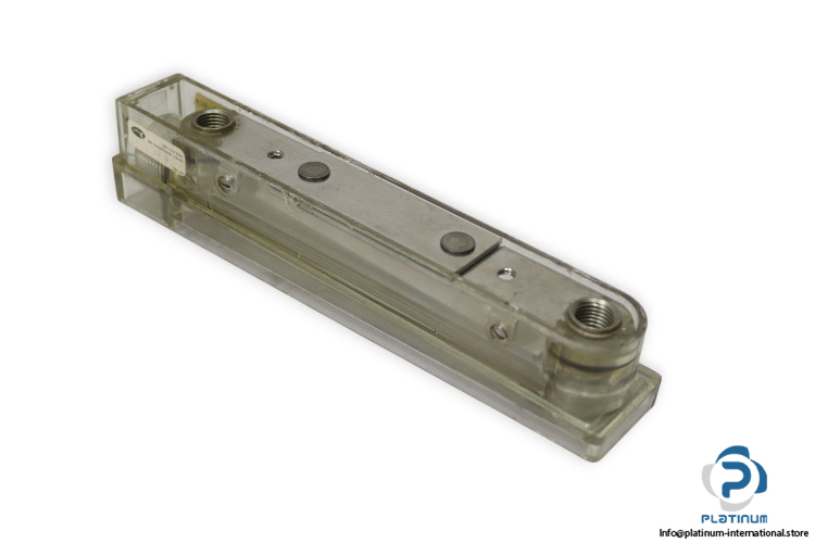 dwyer-RMB-57-162642-00-flowmeter-(new)-(carton)-1