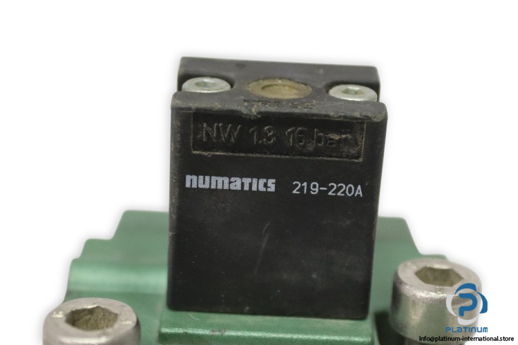 numatics-I34BB6004017P61-double-solenoid-valve-(used)-1