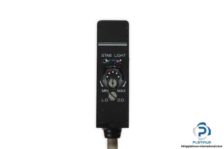 yamatake-HPA-A11-self-contained-photoelectric-sensor-used-3