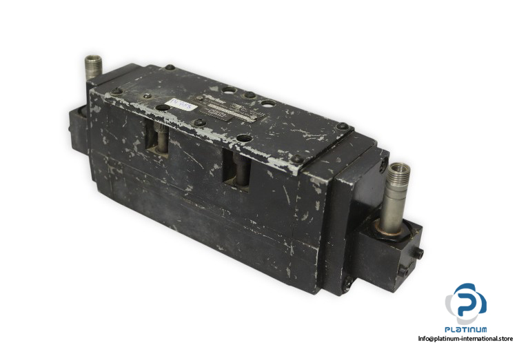 parker-E4520AD31AAAA83S-air-control-valve-(used)