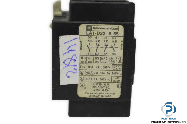 telemecanique-LA1-D22-A-65-auxiliary-contact-block-(used)-2