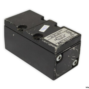 Rexroth Mecman 565-251-000-0 Pneumatic Directional Control Valve
