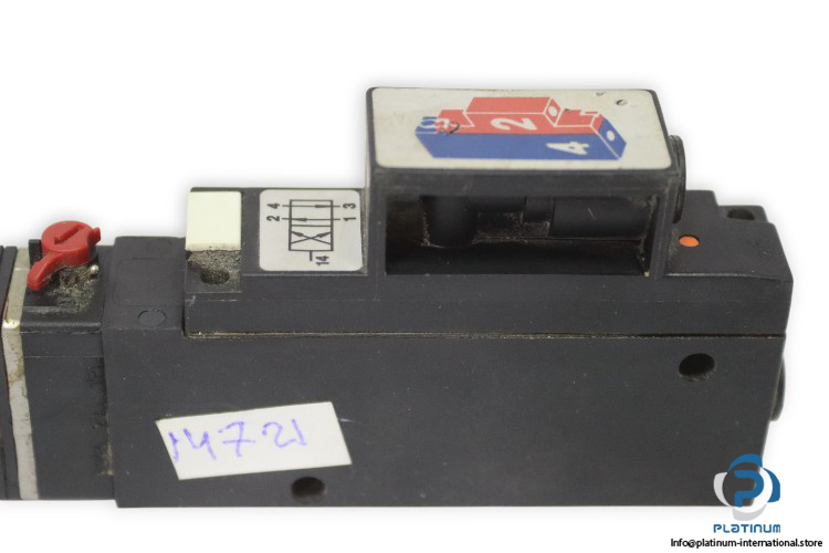 burkert-5470-G-4.0-D6-solenoid-valve-used-4