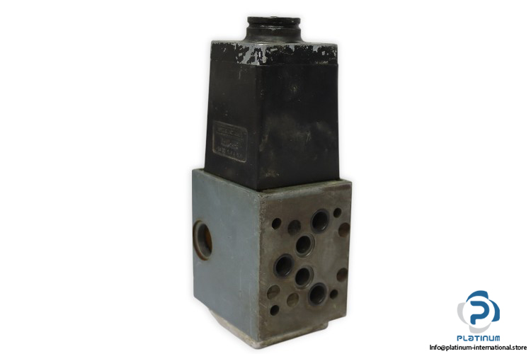 rexroth-4WEH-32-Z-33_10AG-24-NSZ5L-directional-control-valve-used-2