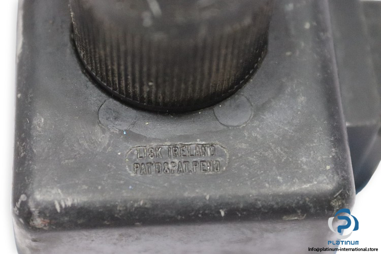 abex-denison-3D02-34-111-01-01-00A1-06327-solenoid-operated-directional-valve-used-3