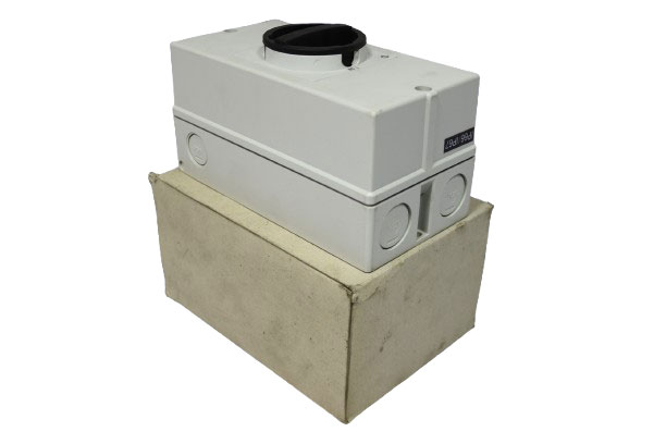 kraus-naimer-KG20B-T106_40KL1V-maintenance-switch-(new).jpg