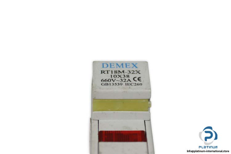 demex-RT18M-32X-fuse-holder-(used)-1