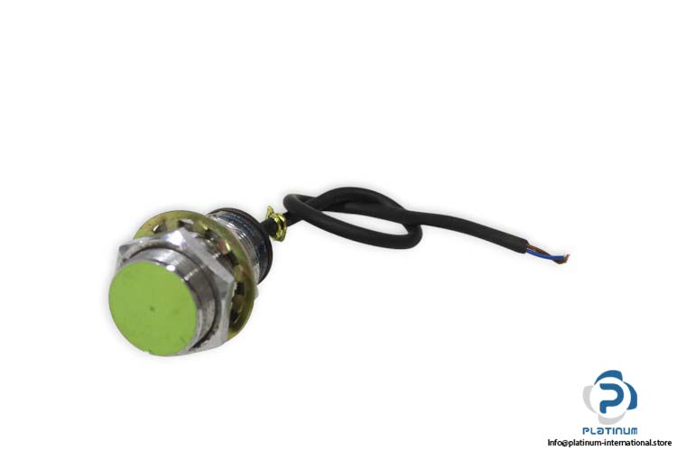 autonics-PRT30-10DO-cylindrical-inductive-proximity-sensor-(used)