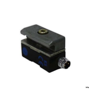 festo-SMTO-1-PS-S-LED-24C-proximity-sensor-with-base-(used)