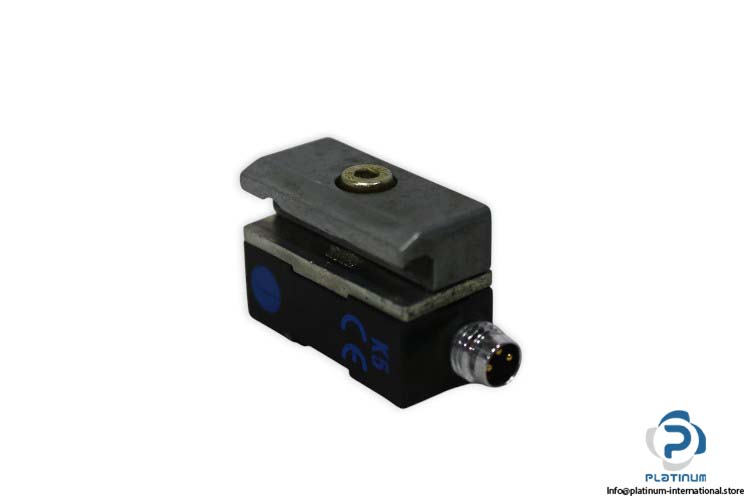 festo-SMTO-1-PS-S-LED-24C-proximity-sensor-with-base-(used)