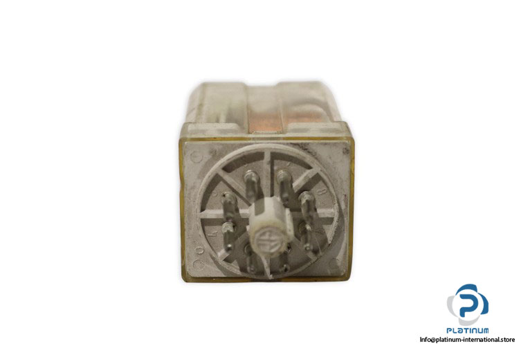 finder-60.12-110-vac-electromagnetic-relay-(used)-1