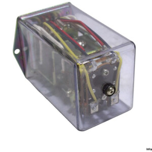 Omron MM2KP Latching Relay