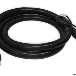 S02128-16-5,0-VA Heated Hose