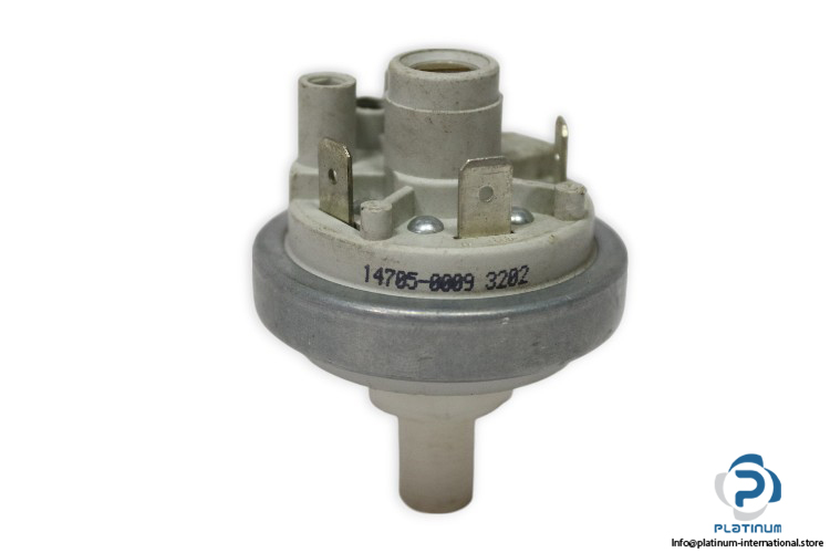 065071003-pressure-switch-(used)-2