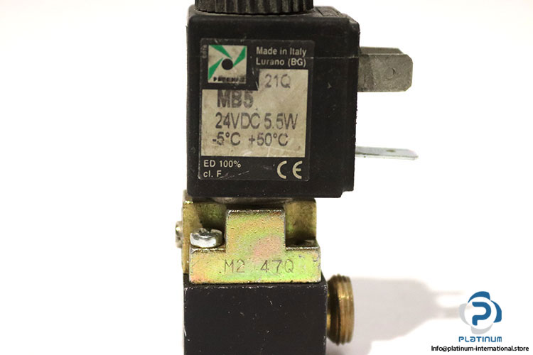 pneumax-M2407-solenoid-valve-used-3