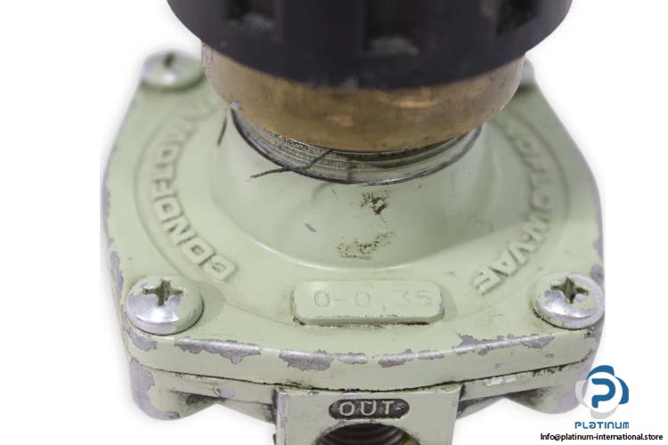 conoflow-95-352-pressure-regulator-used-1