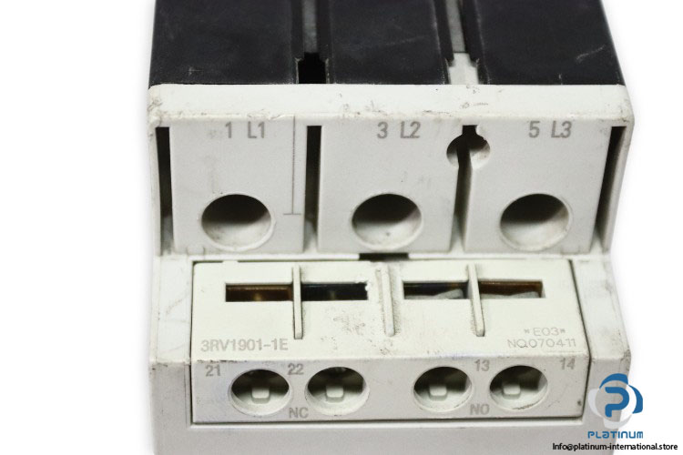 siemens-3RV1031-4DA10-circuit-breaker-(used)-2