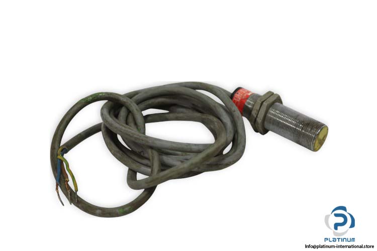 turck-BI5-M18-RZ3X-inductive-sensor-(used)