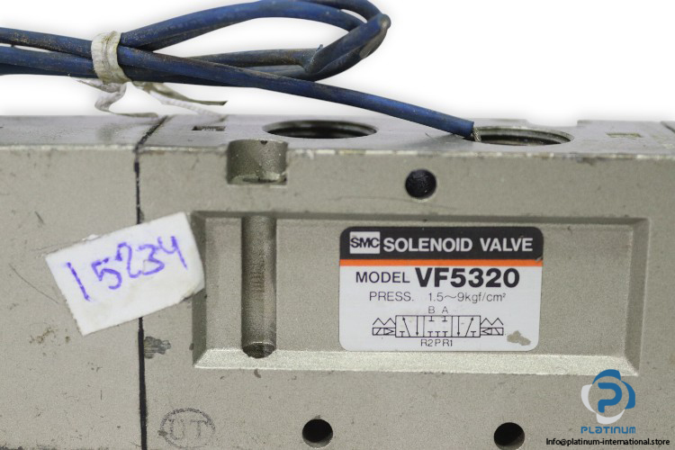 smc-VF5320-80_120-vac-double-solenoid-valve-(used)-3