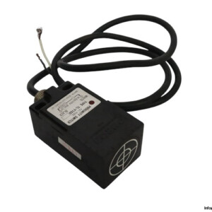 omron-TL-Y10D-inductive-proximity-switch-sensor-(used)
