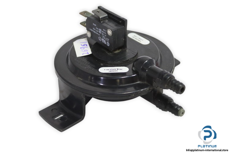 cleveland-control-RSS-495-342-air-pressure-switch-(new)