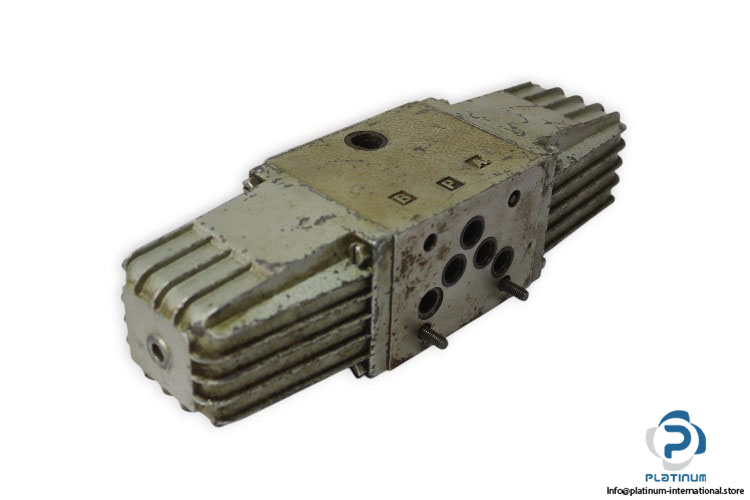 atos-ADA.1715.110.50_69-solenoid-operated-directional-valve-(used)-1
