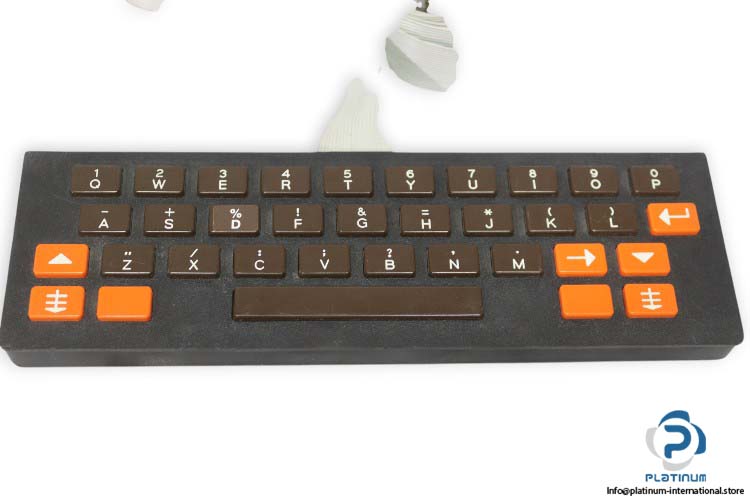 lauer-LCA-010-keyboard-(used)-1