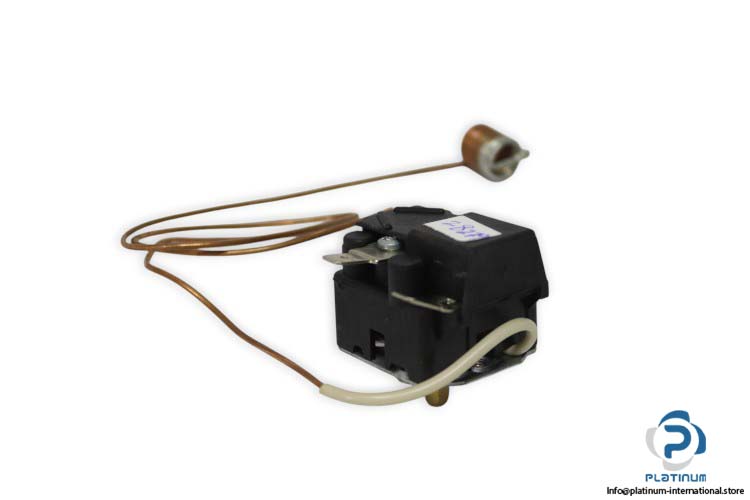 TC100035-capillary-thermostat-(new)-1
