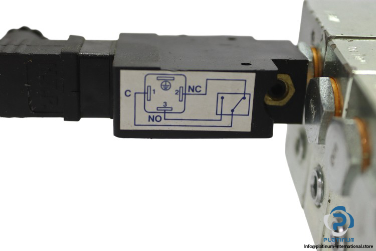 N0110-N061-divider-manifold-valve-base-(new)-3