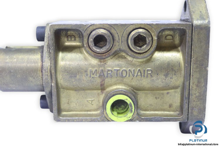 martonair-M_1564_8-mechanical-pneumatic-valve-(used)-1
