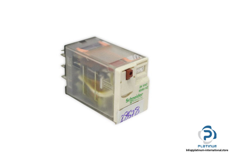 schneider-RXM4AB1B7-miniature-plug-in-relay-(New)