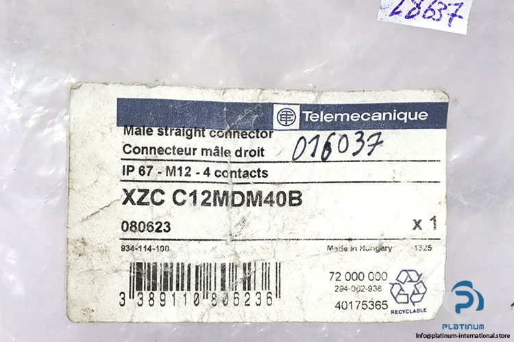 telemecanique-XZC-C12MDM40B-straight-connector-(New)-1