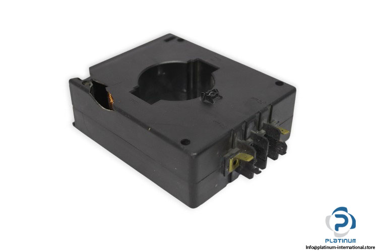 carlo-gavazzi-TAD6-600_5A-current-transformer-(Used)