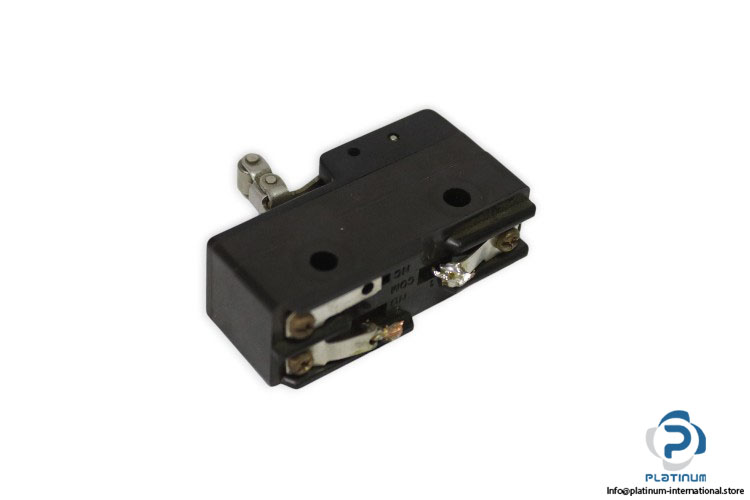 omron-Z-15GW2377-general-purpose-basic-switch-(used)