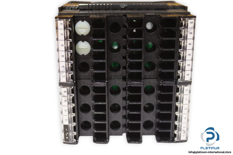 eurotherm-3204_CC_VH_LRRX-temperature-controller-(new)-3