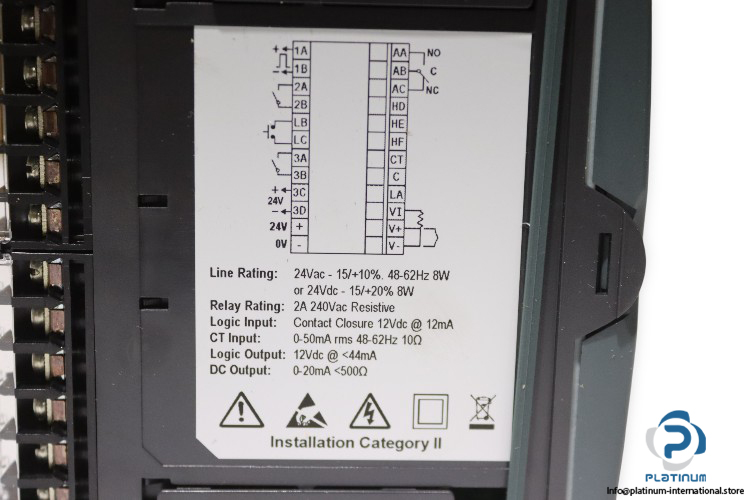 eurotherm-3208_CC_VL_LRRX_R-temperature-controller-(new)-4