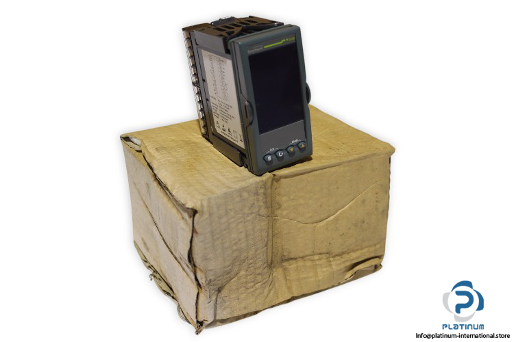 eurotherm-3208_CC_VL_LRRX_R_4CL_G-temperature-controller-(new)