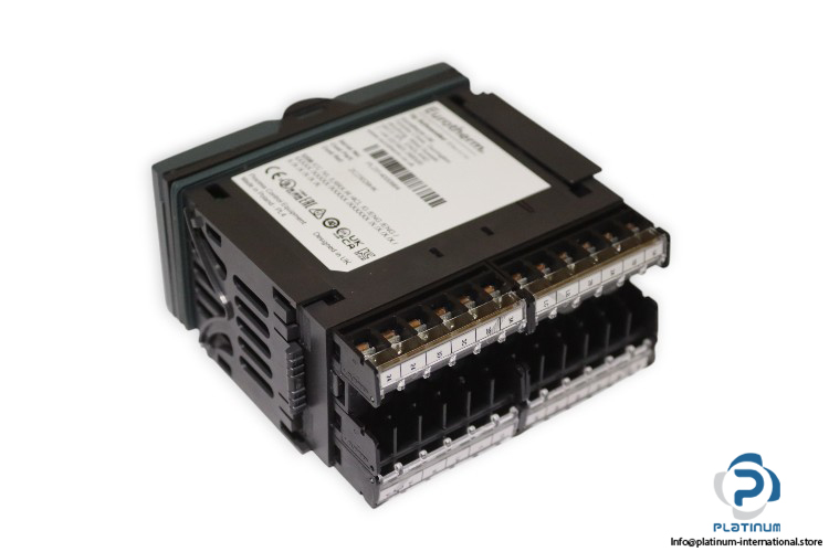 eurotherm-3208_CC_VL_LRRX_R_4CL_G-temperature-controller-(new)-1