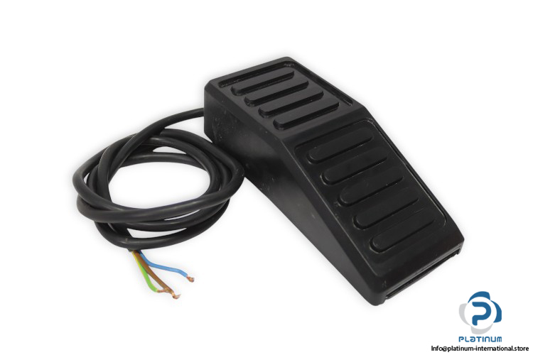 oee-i-gfs-15g-foot-switch(used)