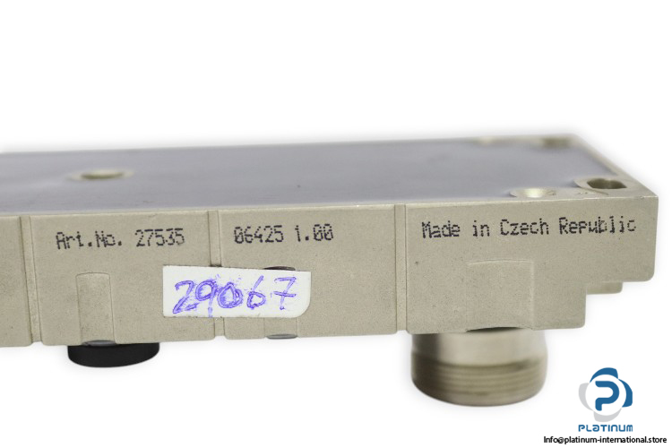 murr-27535-actuator_sensor-distribution-box-(New)-2