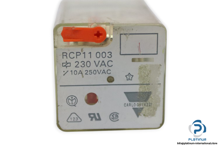 carlo-gavazzi-RCP11003-230VAC-plug-in-relay-(Used)-1