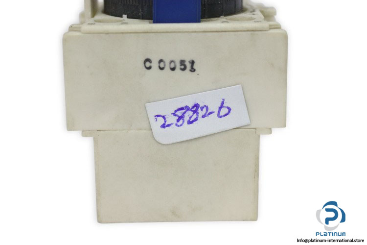 telemecanique-LADR2-time-delay-auxiliary-contact-block-(Used)-3