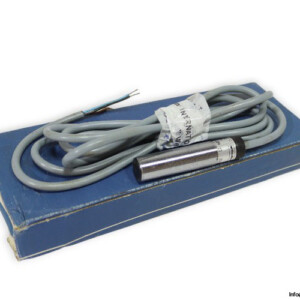 Telemecanique XSA-H05712 Inductive Proximity Sensor