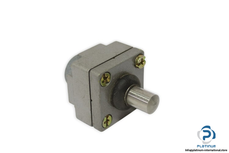 telemecanique-ZCK-E619-limit-switch-head-(used)
