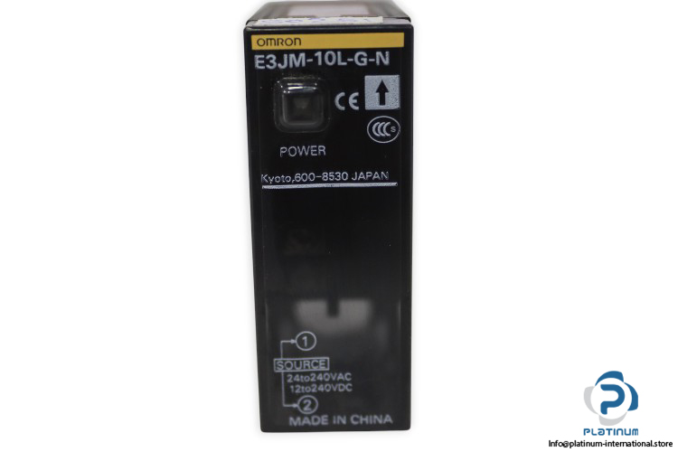 omron-E3JM-10L-G-N-photoelectric-switch-sensor-used-1