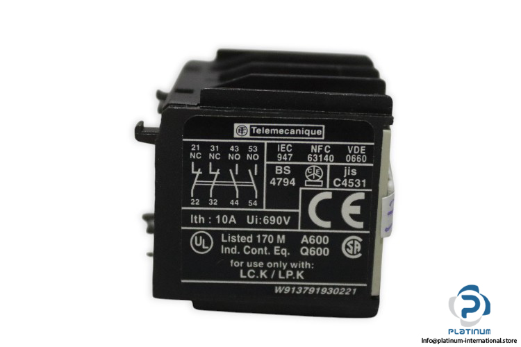telemecanique-LA1KN22M-auxiliary-contact-block-new-2