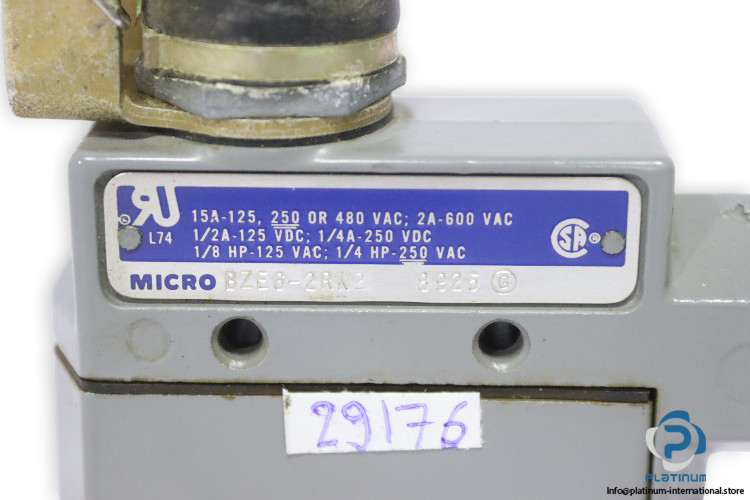 microswitch-BZE6-2RN2-micro-switch-(Used)-1