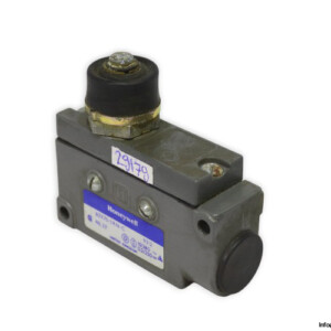 honeywell-BZE7S-2RN-C-micro-switch-(Used)