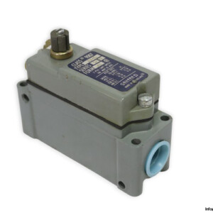 Square D AW-18 Limit Switch