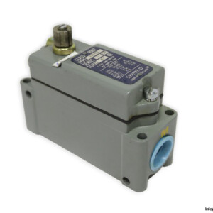 Square D AW-18 Limit Switch